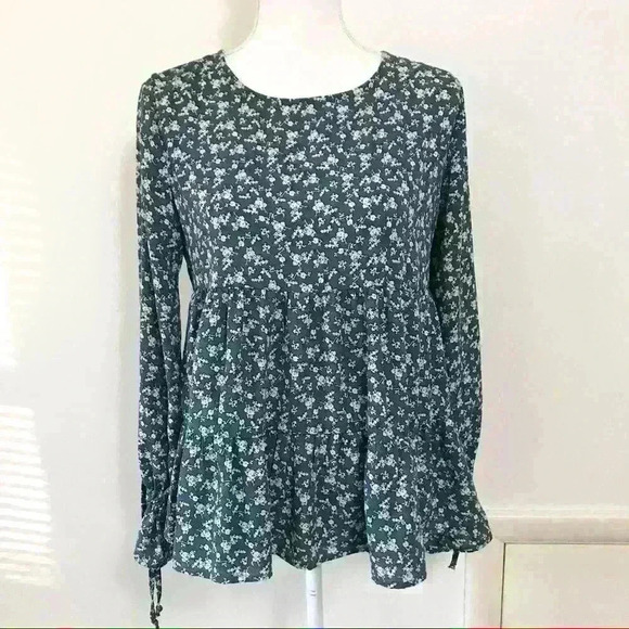 Maurice’s Floral Long Sleeve Peplum Blouse - Picture 1 of 7